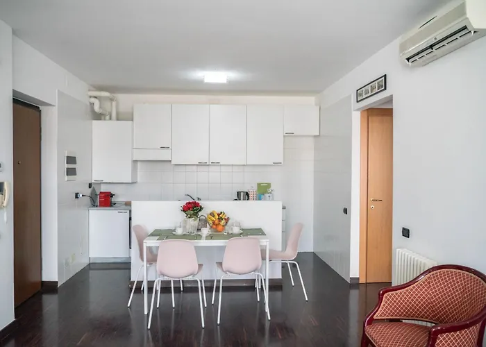 Darsena Apartmán Janov